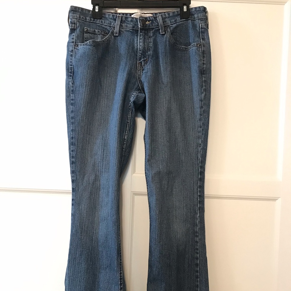 Lucky brand jeans 29 button closure lotus